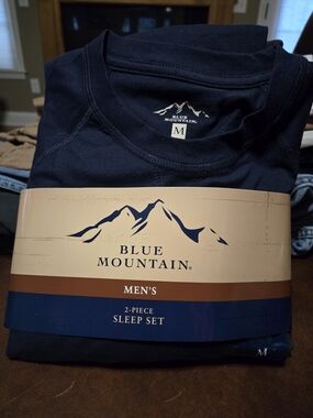 Blue Mountain Men's Navy 2-Piece Sleep Setmedium. SIZE MEDIUM